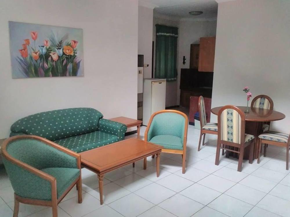 Hotel Istana Permata Juanda Sawotratap Esterno foto