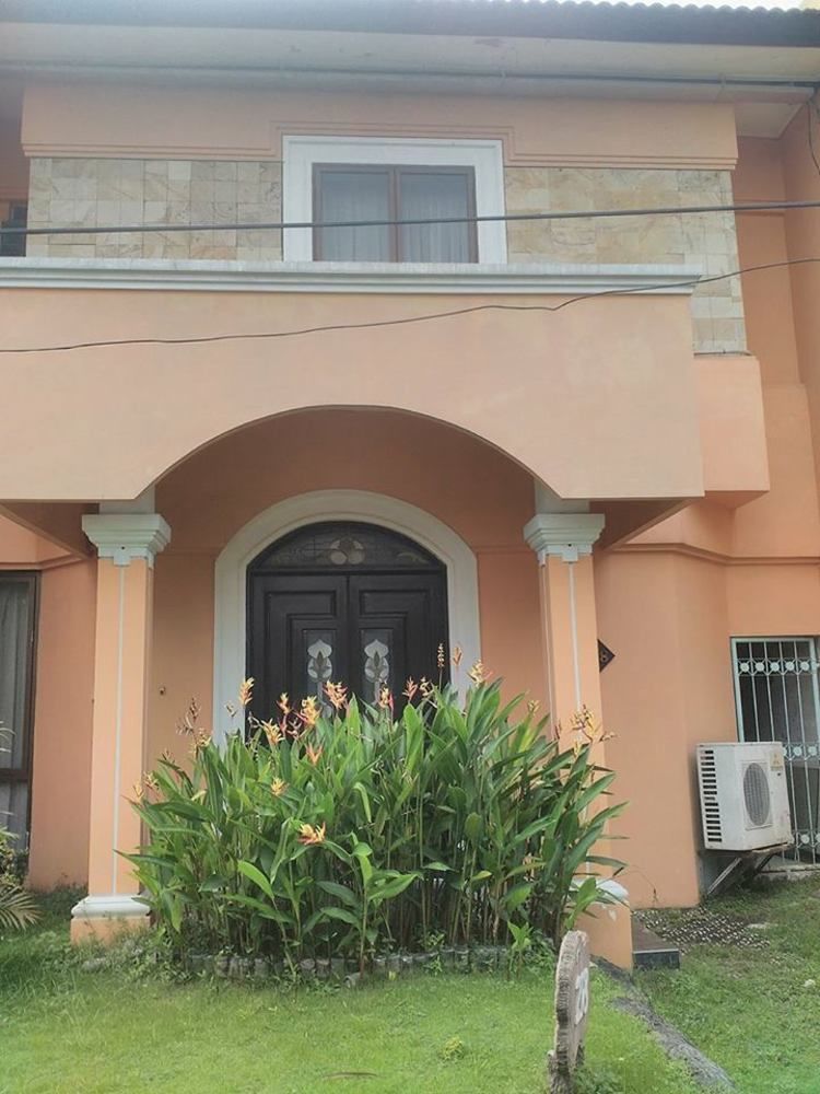 Hotel Istana Permata Juanda Sawotratap Esterno foto