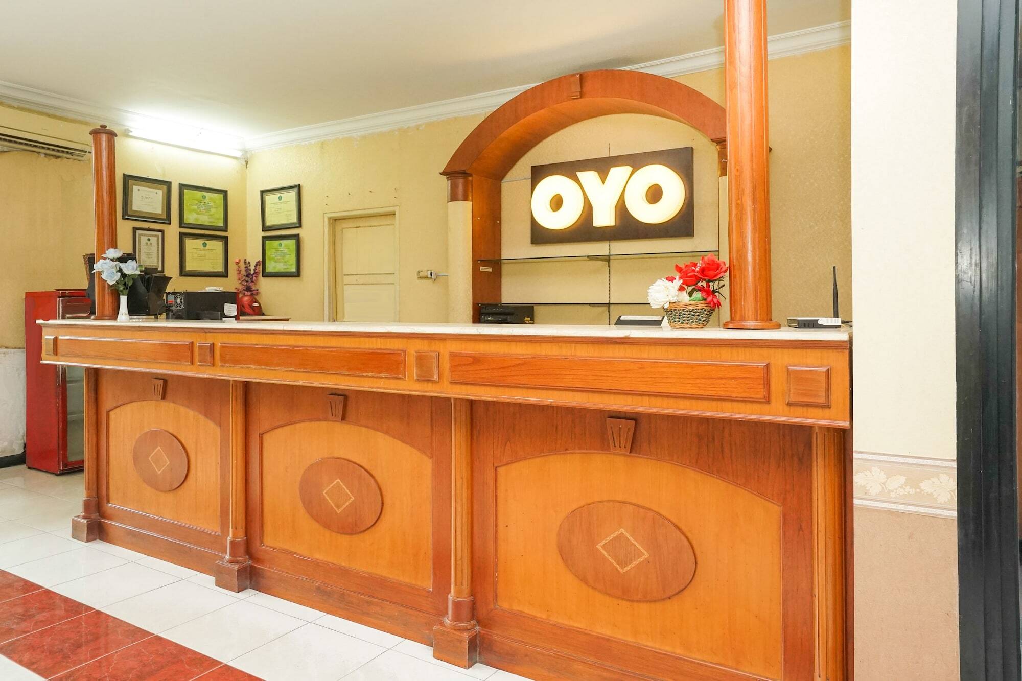 Hotel Istana Permata Juanda Sawotratap Esterno foto